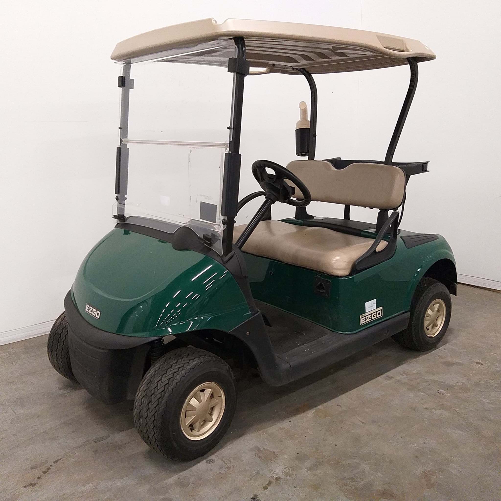 Picture of Used - 2018 - Electric (lithium) - E-Z-GO RXV - Green